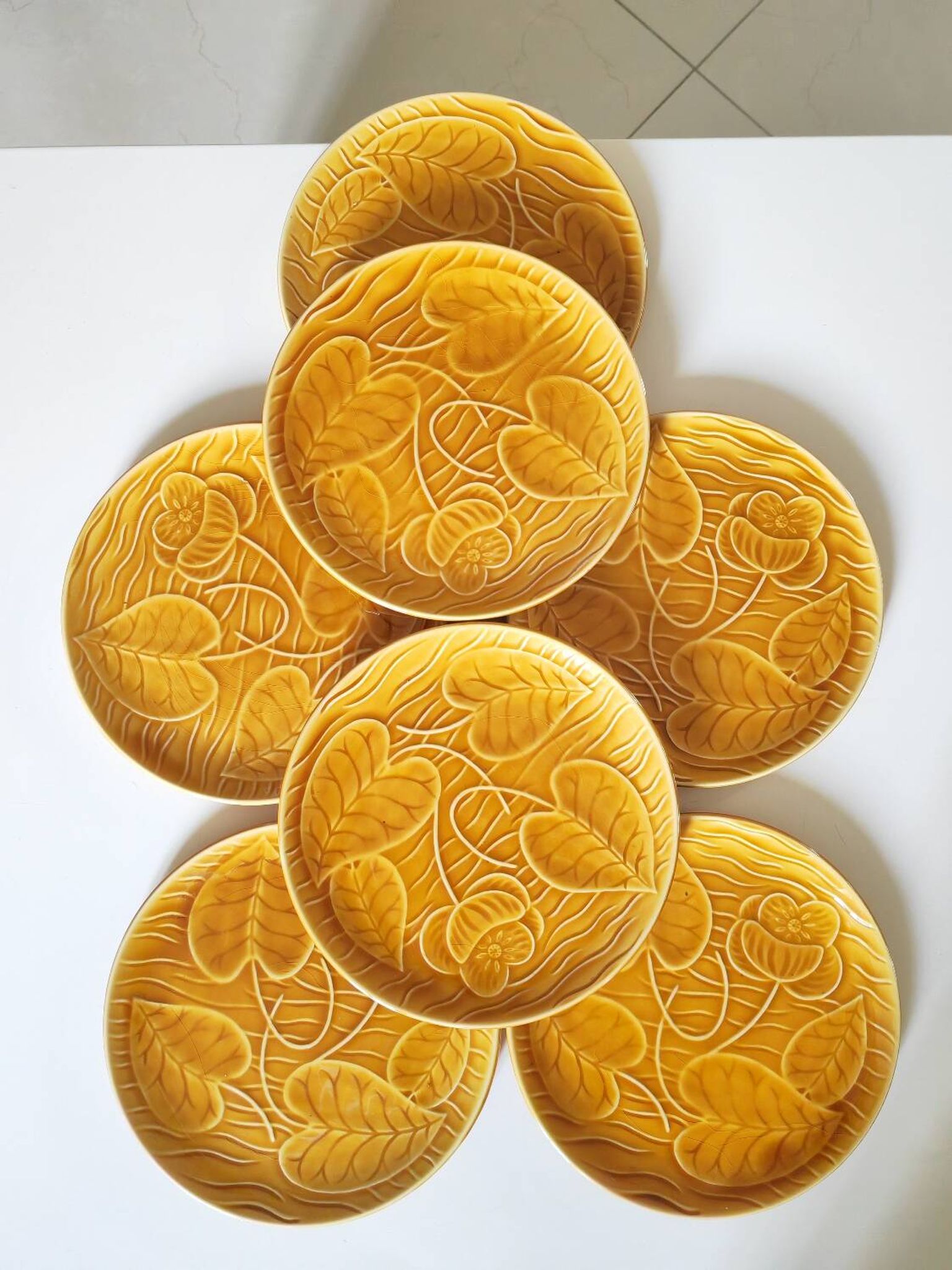 7 Sarreguemines water lily plates