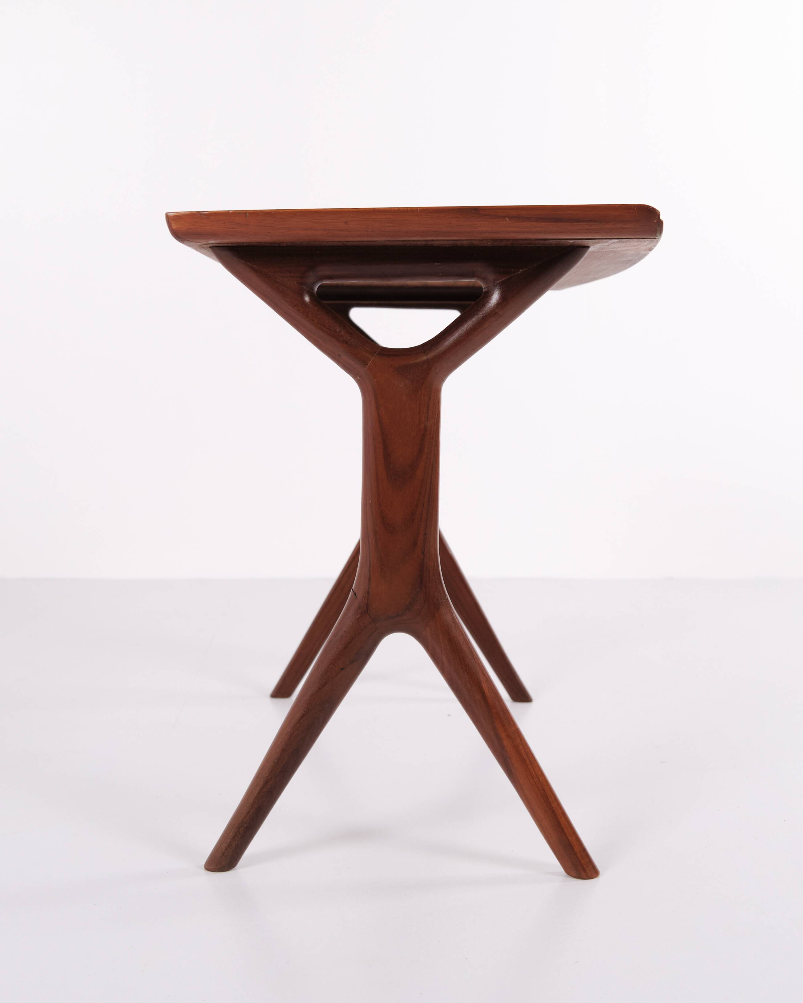Side table - Teak wood - Danish design - Johannes Andersen - 1960s
