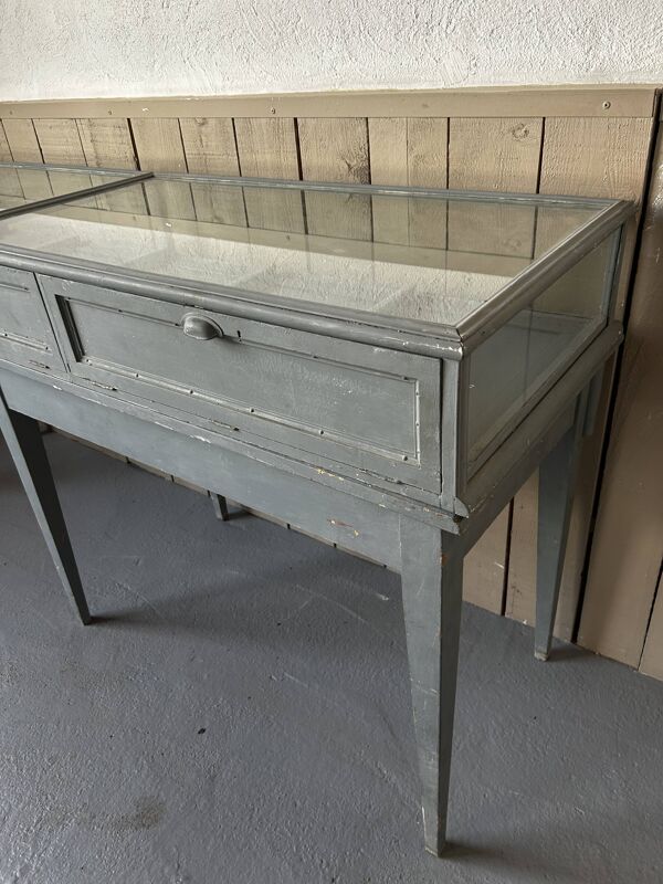 Ancien meuble de présentation de grand magasin – vitrine de bijouterie