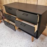 Black chest of drawers