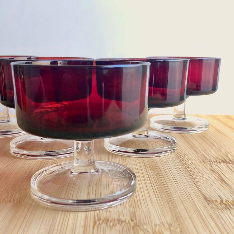 BP Red Luminarc Cups