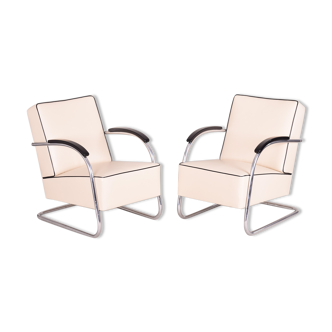 Paire de fauteuils bauhaus blancs tchéquie des années 1930