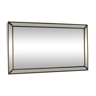 Beveled mirror