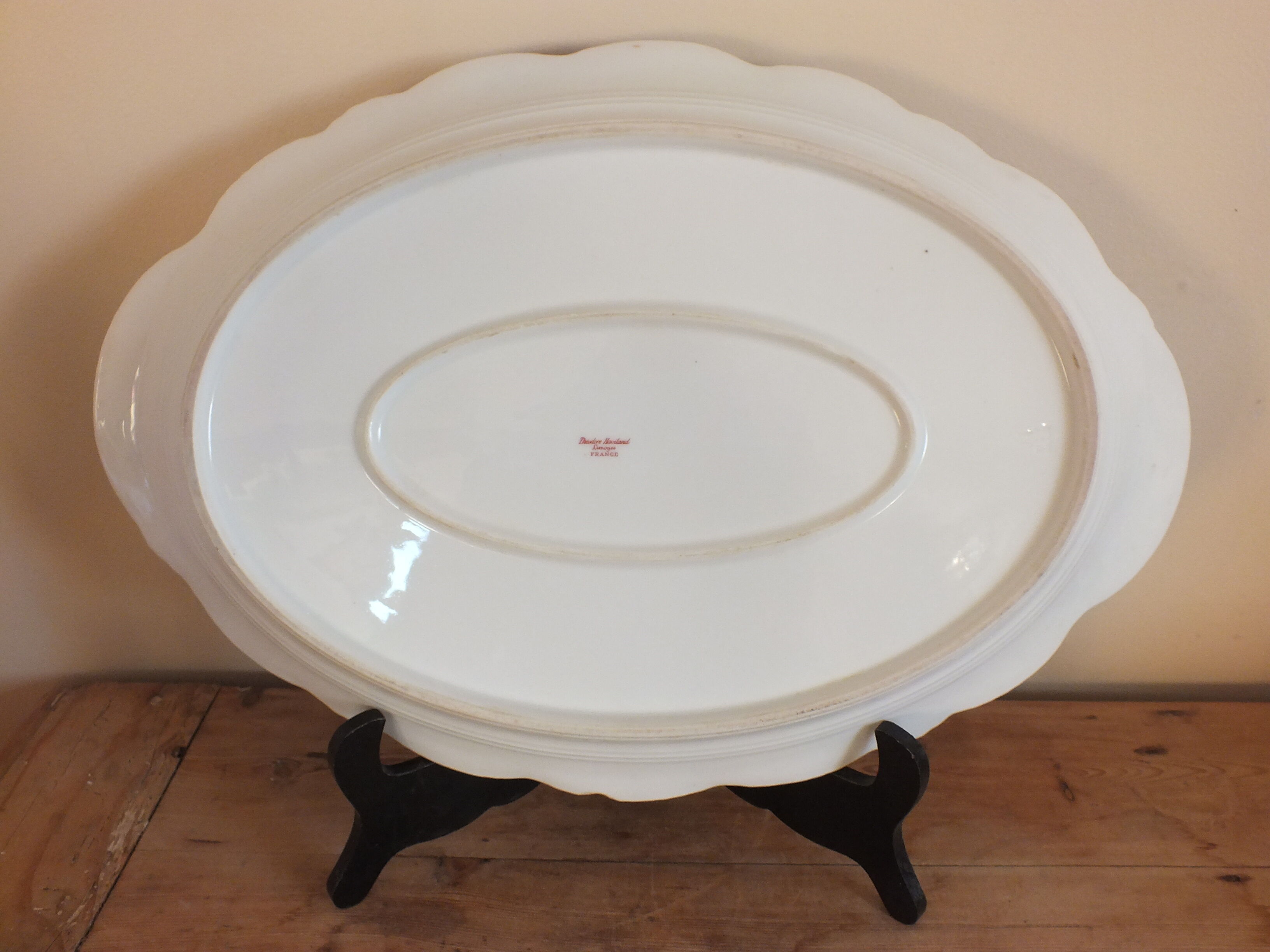 Large oval porcelain dish from Limoges by Théodore Haviland