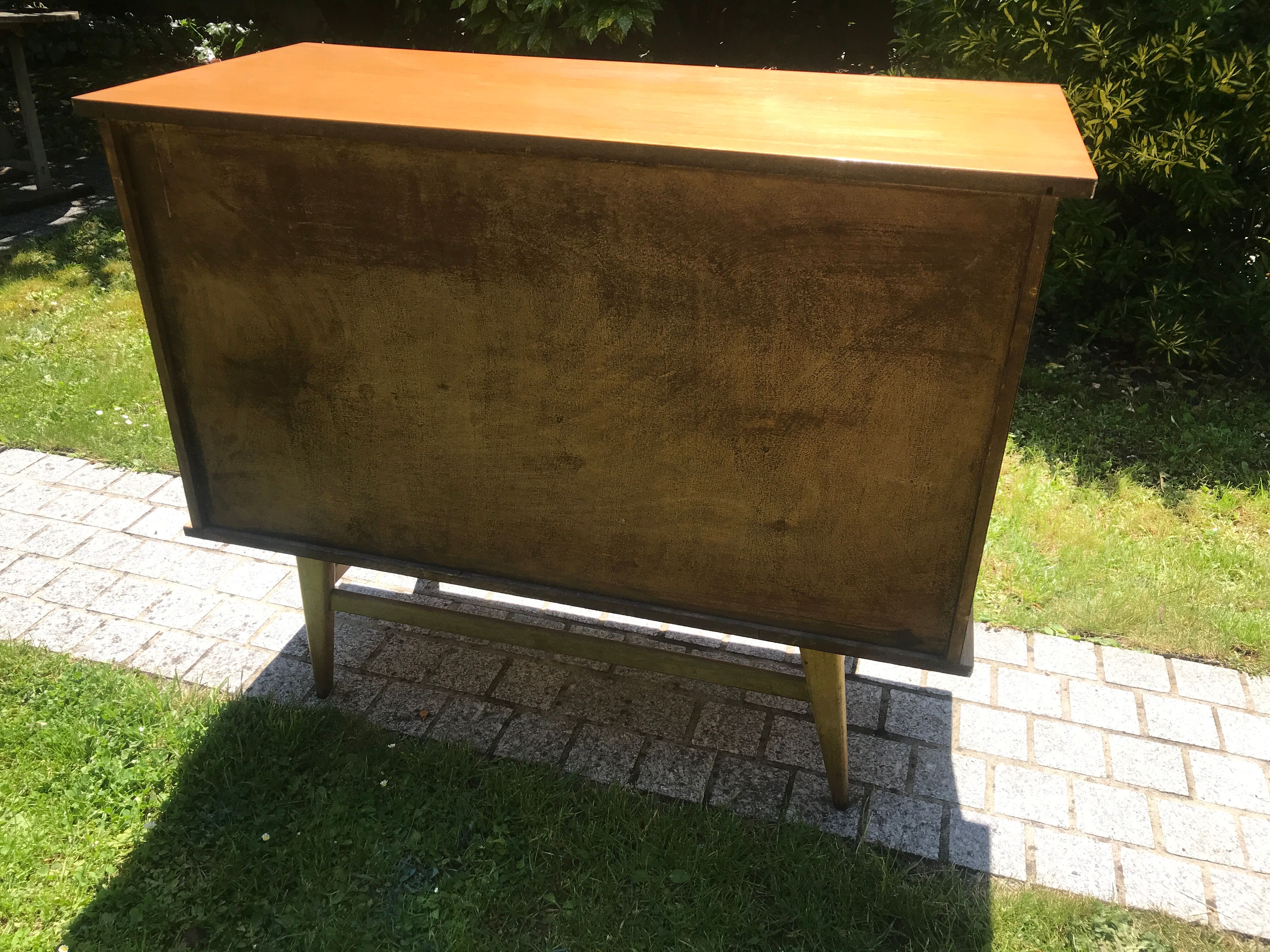 Small sideboard vintage HiFi 1950 feet compass