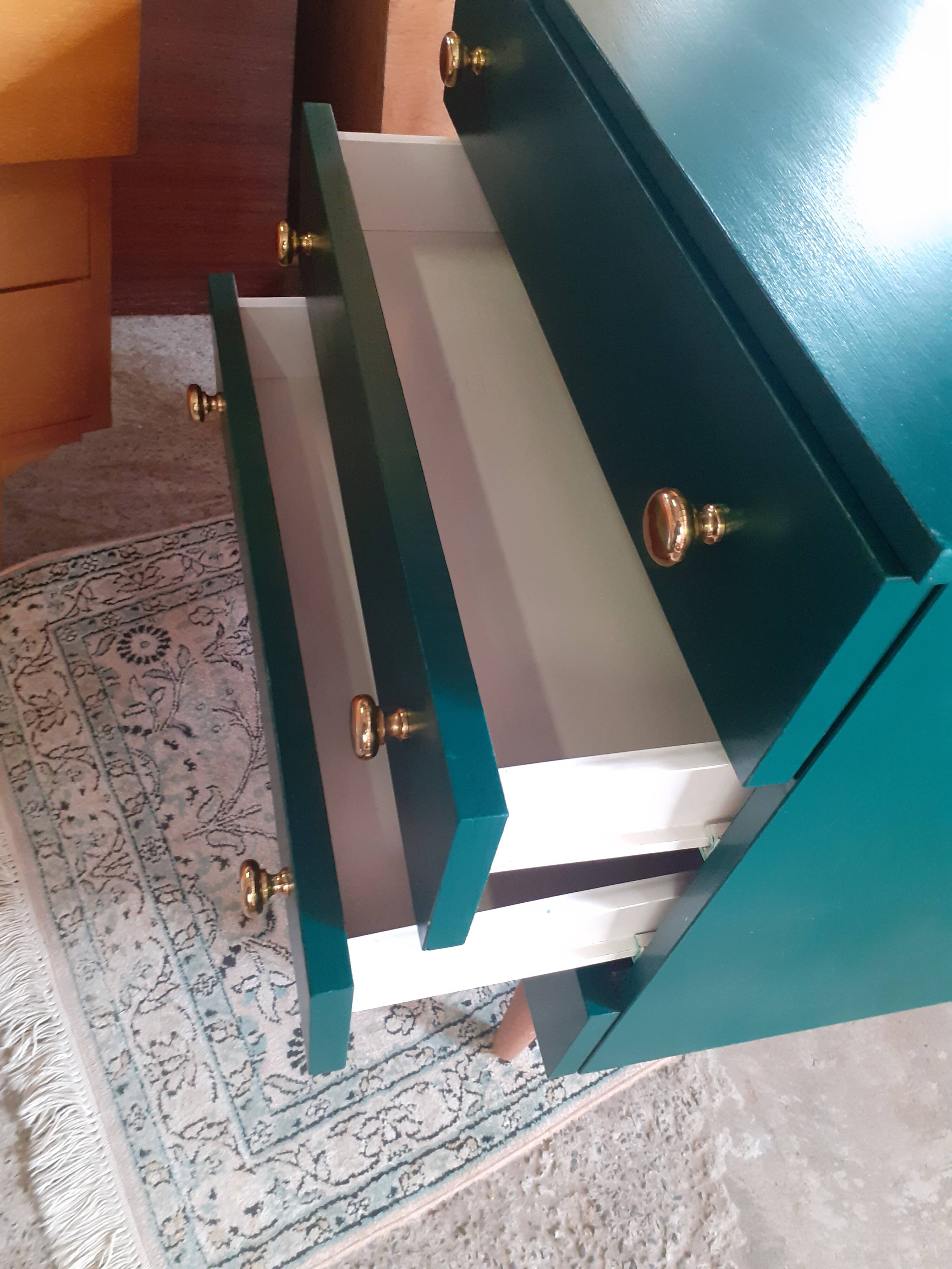 Vintage chest of drawers