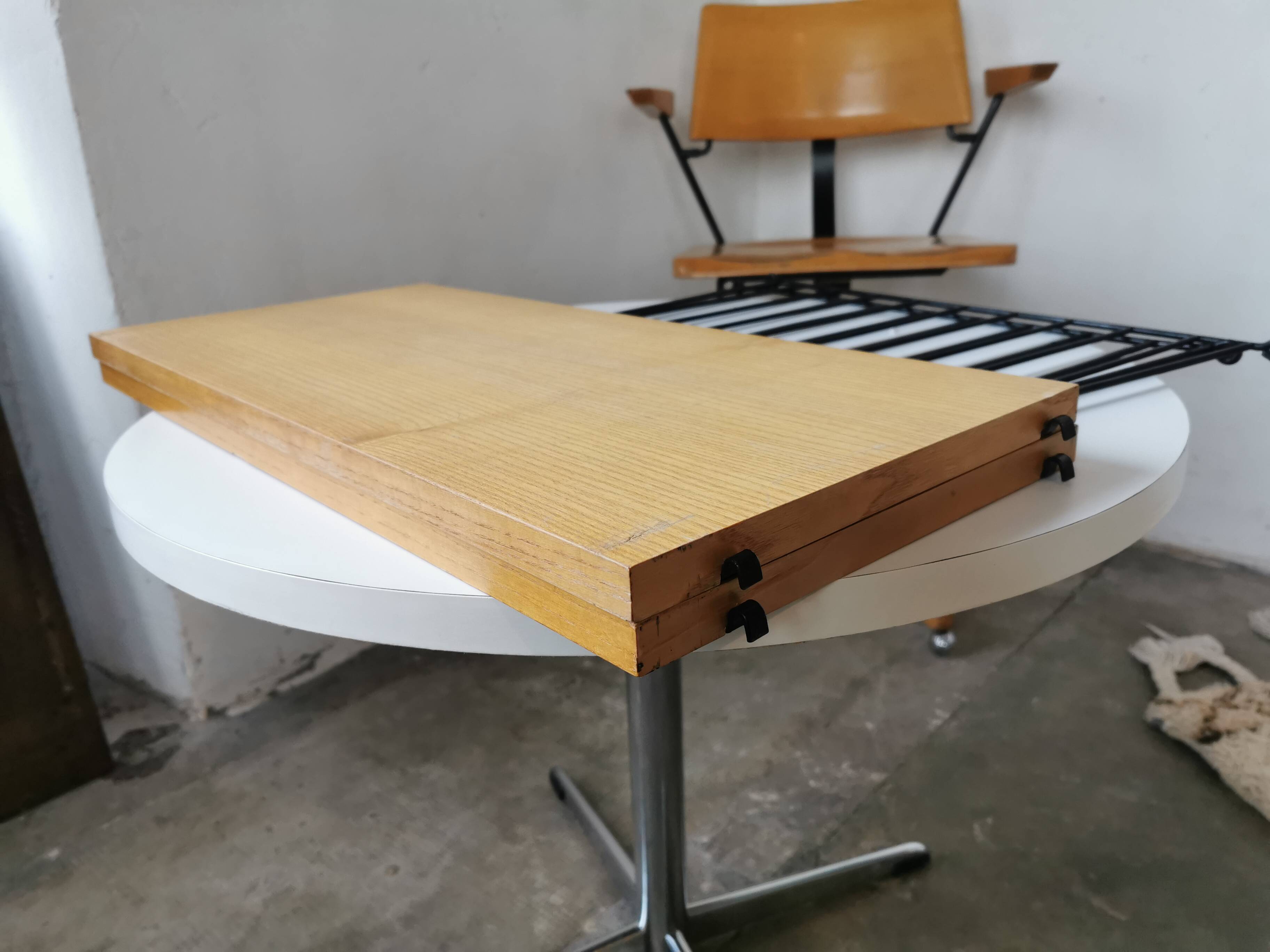 Vintage thong shelf 1970