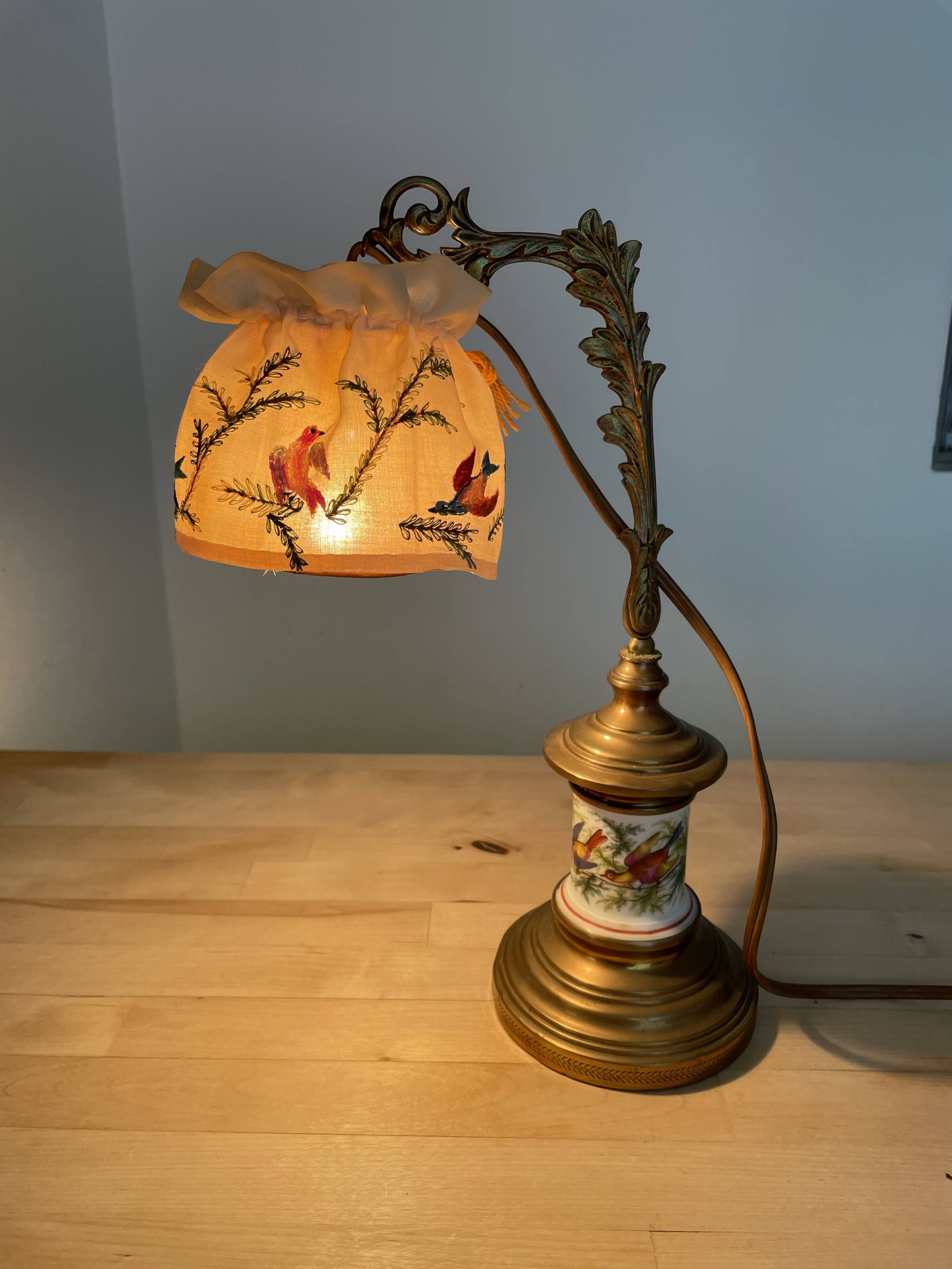 Art Nouveau / Romantic decorative lamp