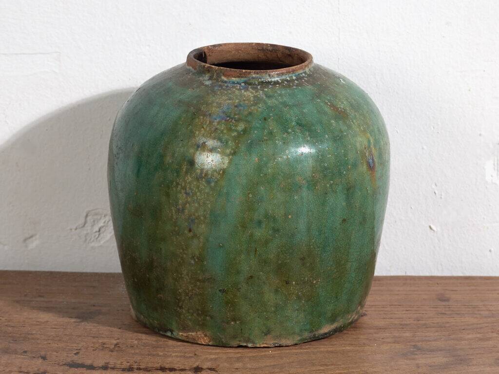 Antique emerald green enamelled vase (circa 1820) #36