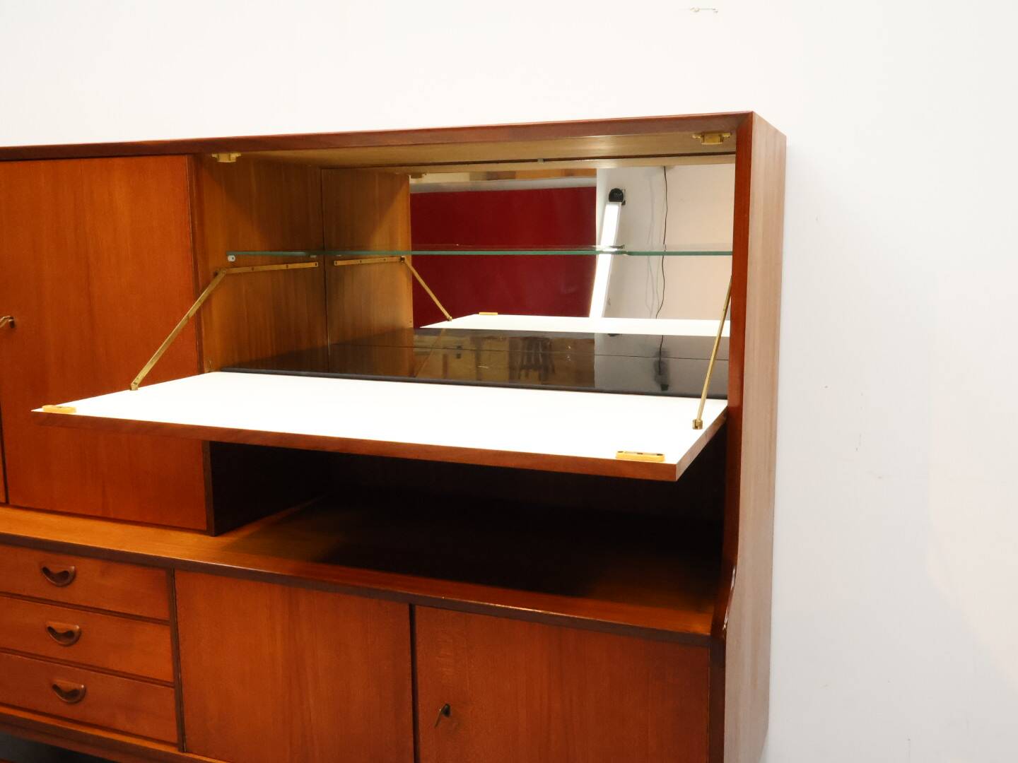 Vintage wandmeubel Louis van teeffelen nr 11