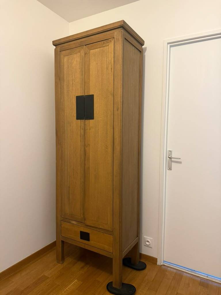 Chinese wardrobe AMPM in solid oak