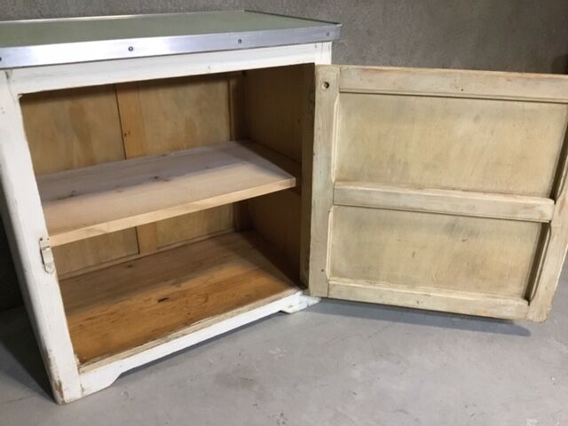 Vintage confectioner