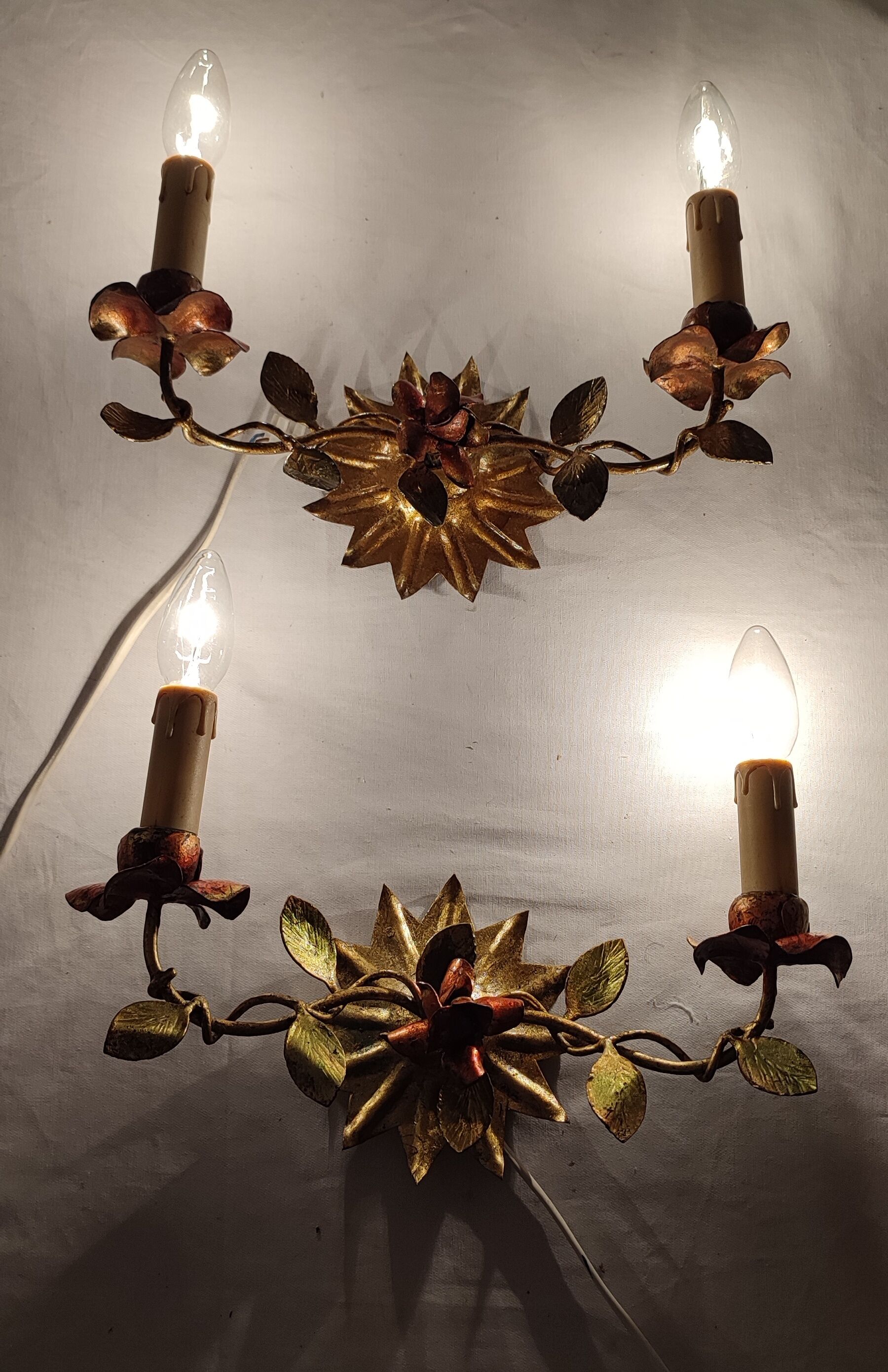 Appliques de forgeage dorées, Espagne années 1940
