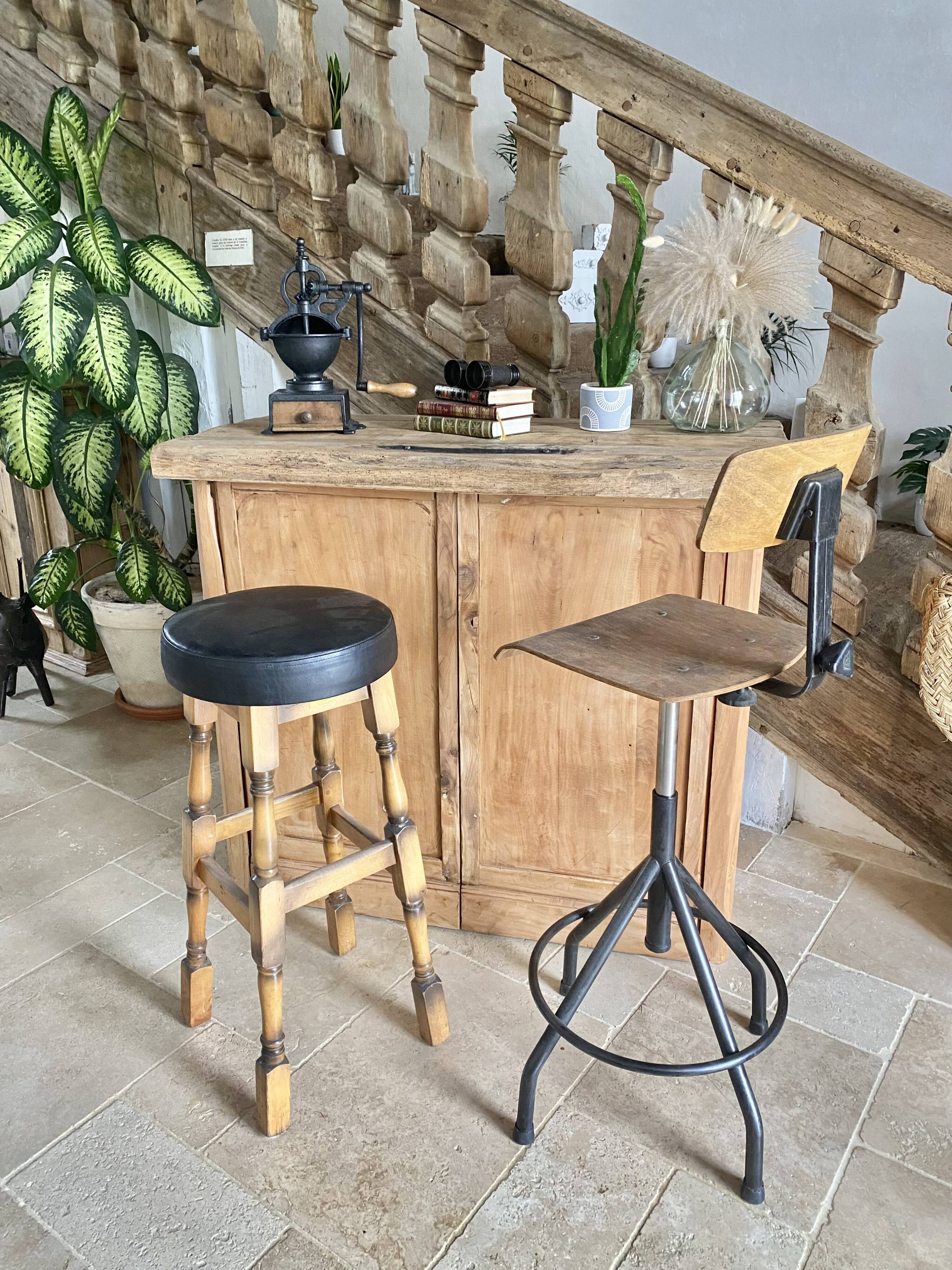 Bar furniture vintage antique counter