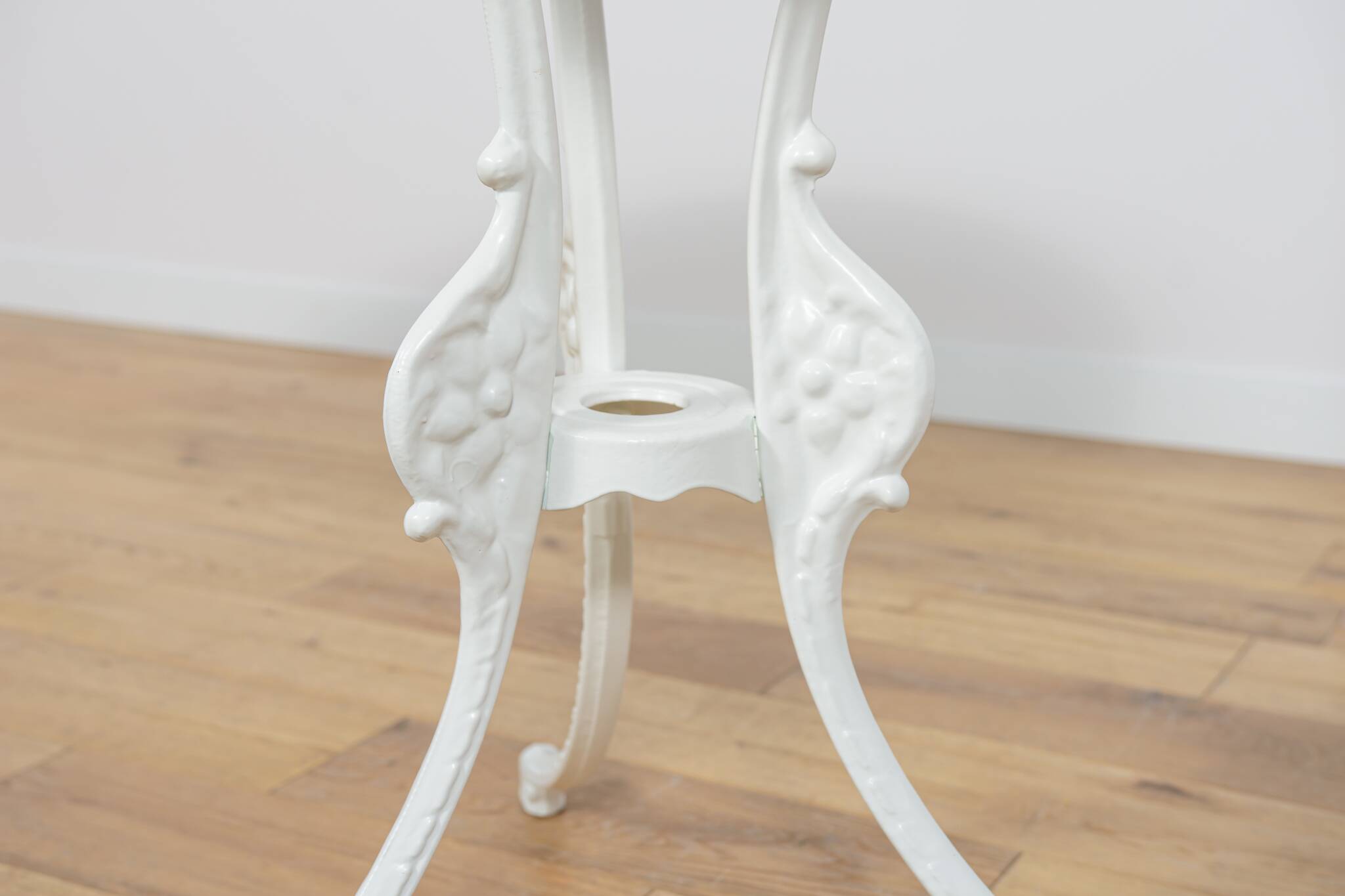 Art Nouveau Aluminum Garden Chairs, 1950s, United Knigdom, Set of 5