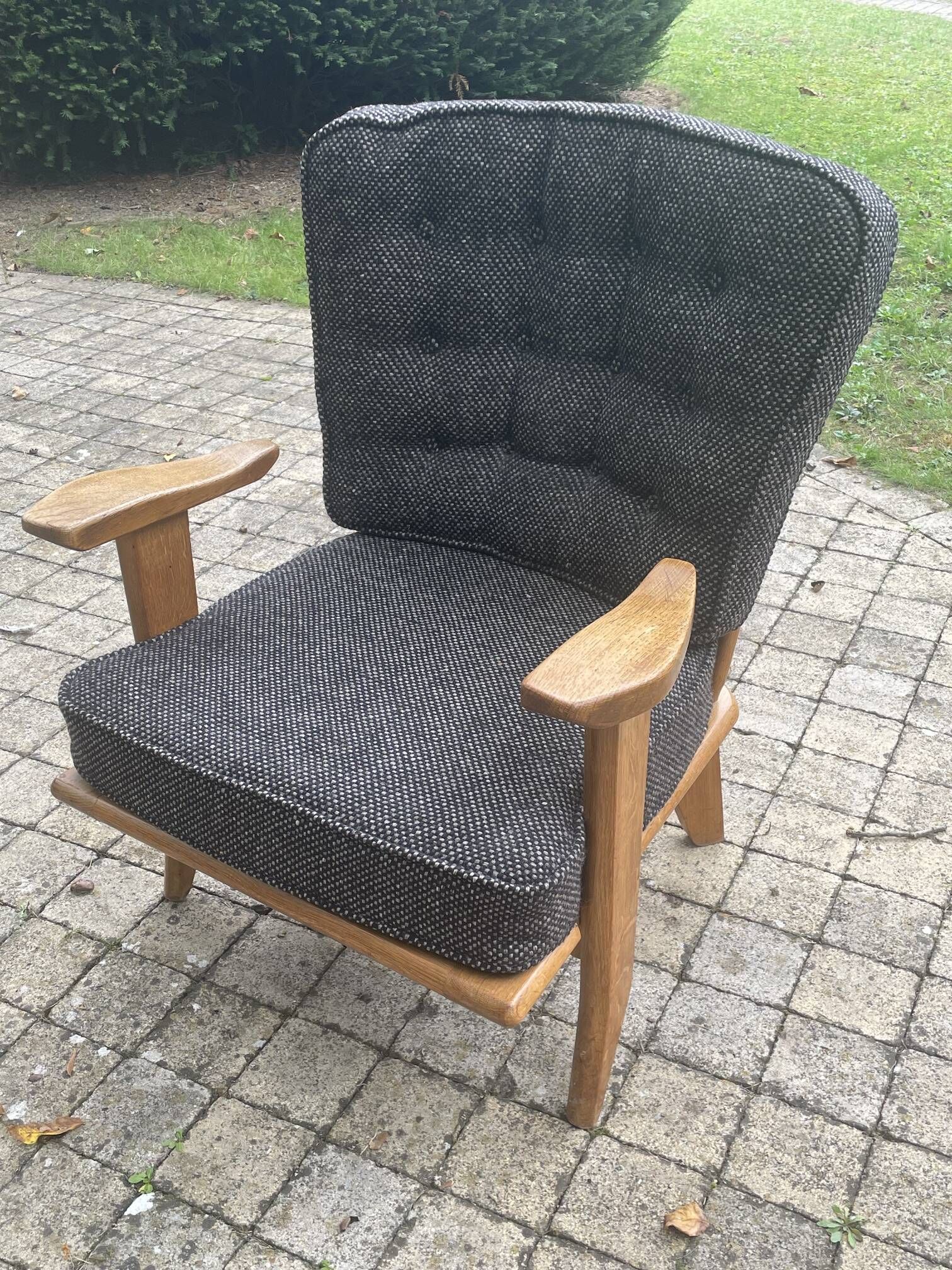 "Catherine" armchair - Guillerme and Chambron for Your Home (1950-1960)