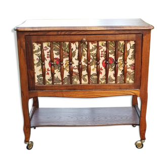 Meuble bar sur roulette tapisserie extérieur