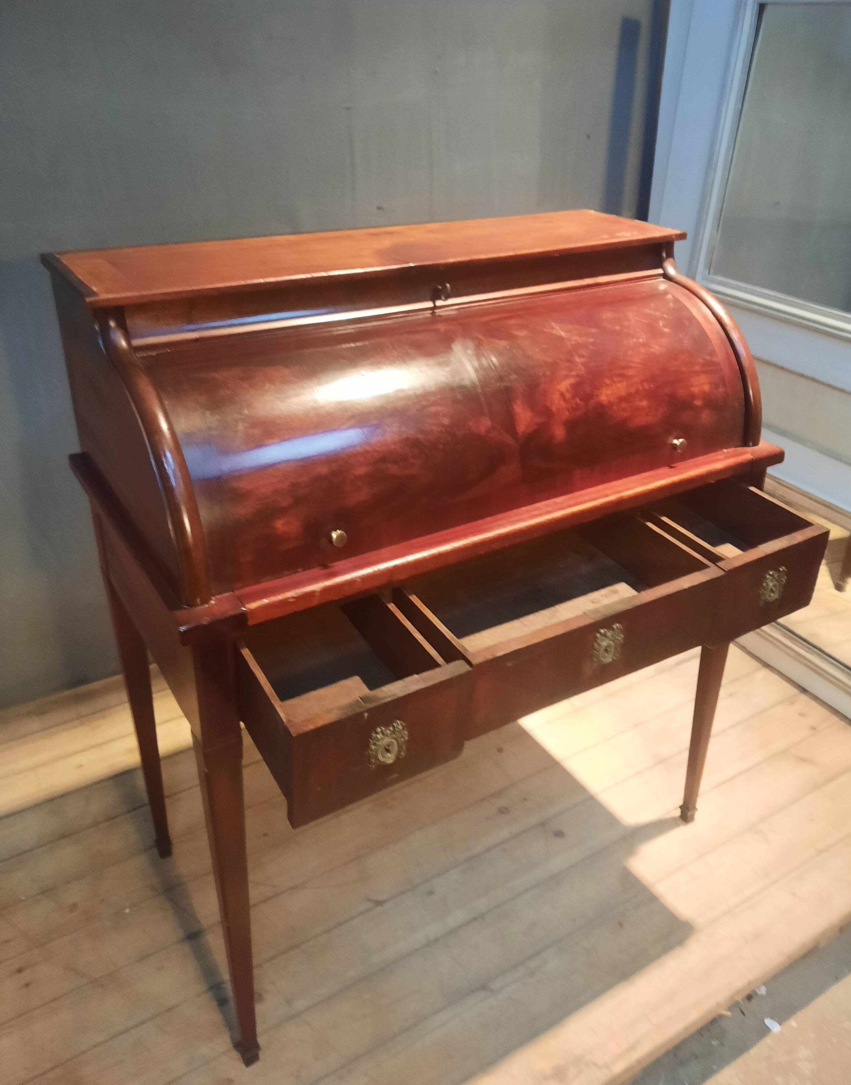 Mahogany roll desk from the 19th century