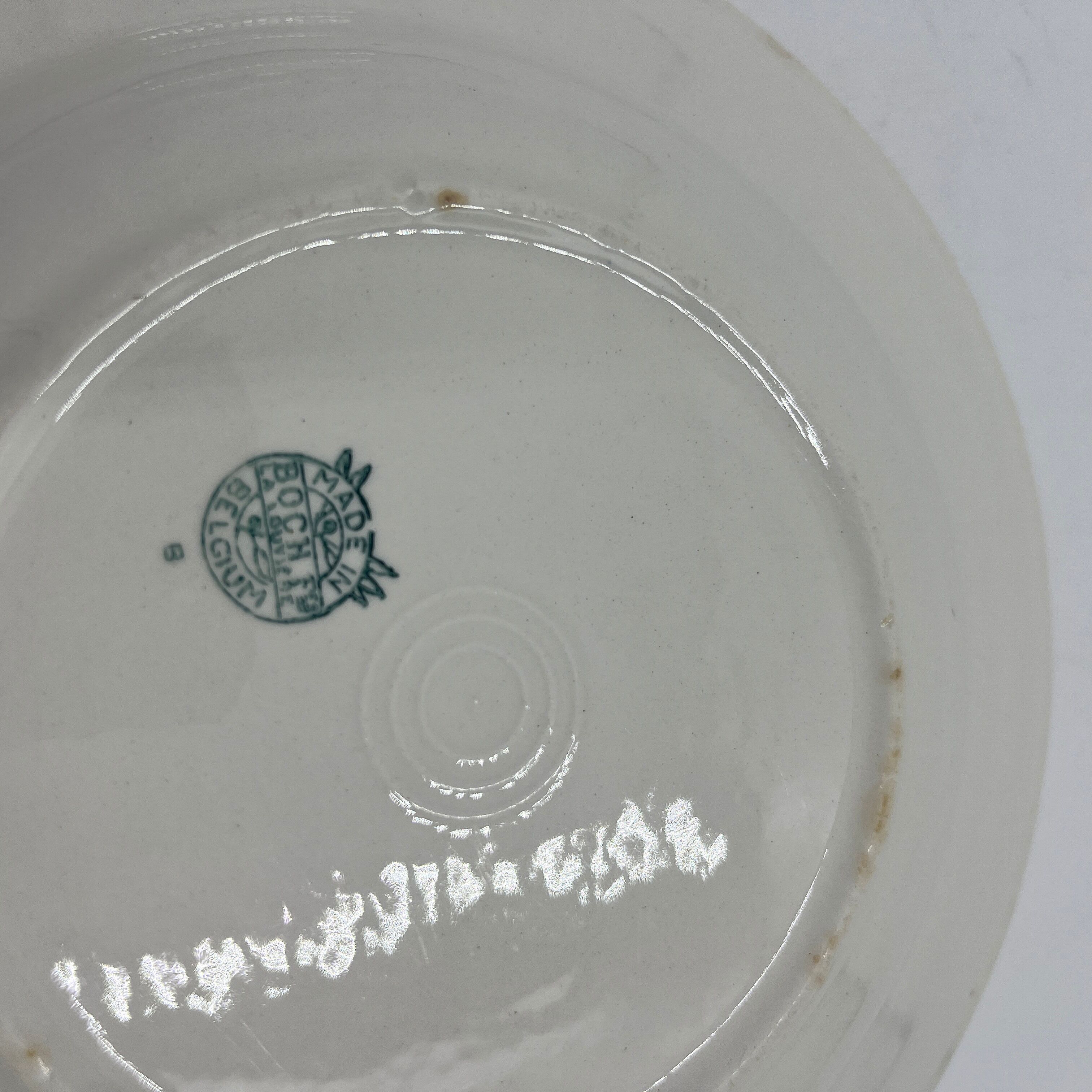 Boch Frères white plate duo