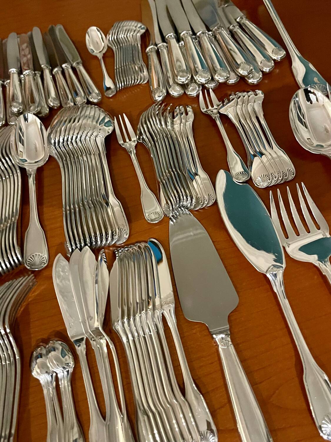 Christofle vendome cutlery set 115 pieces very good condition