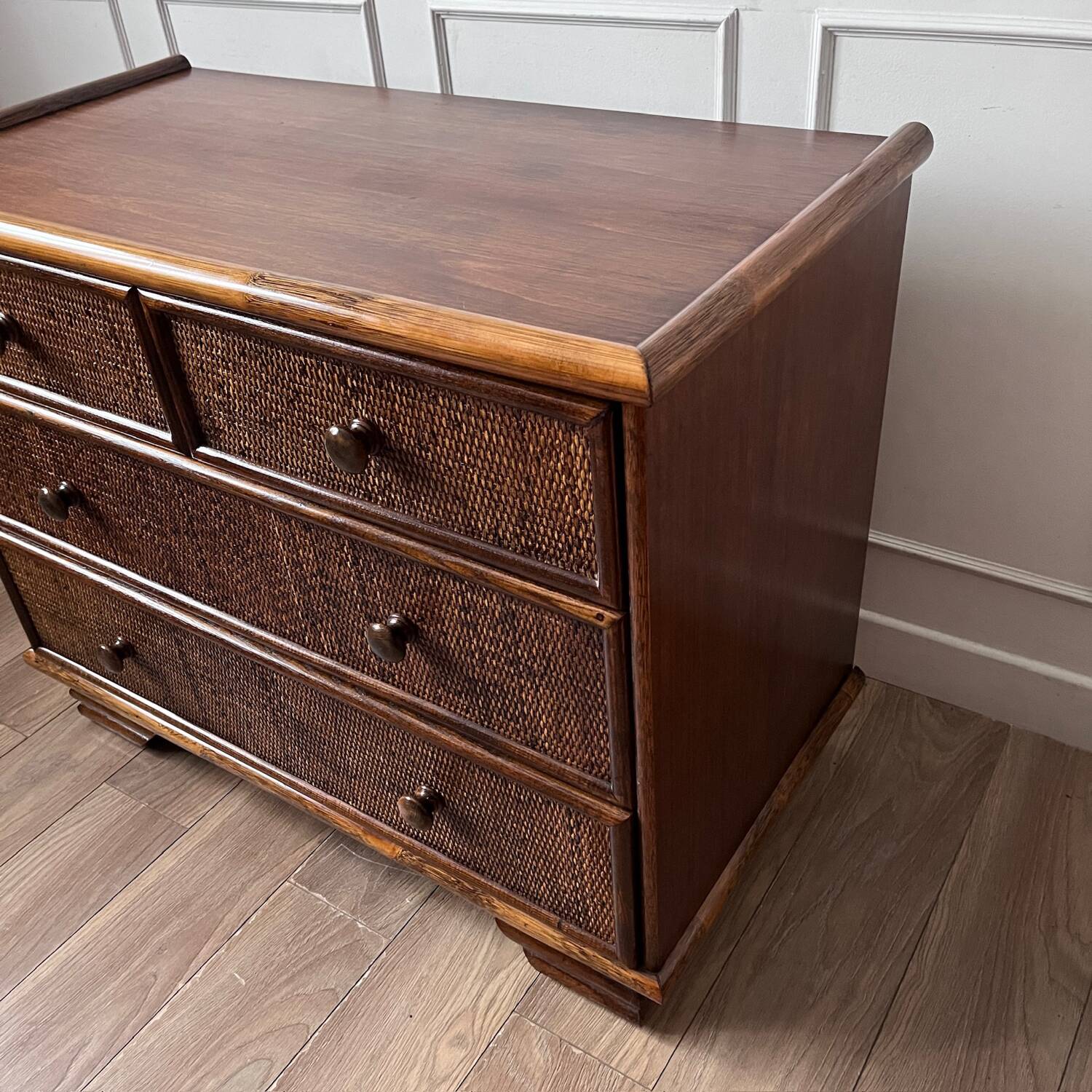 Commode en rotin