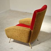 Fauteuil tissu rouge et jaune moutarde style bouclette 1970