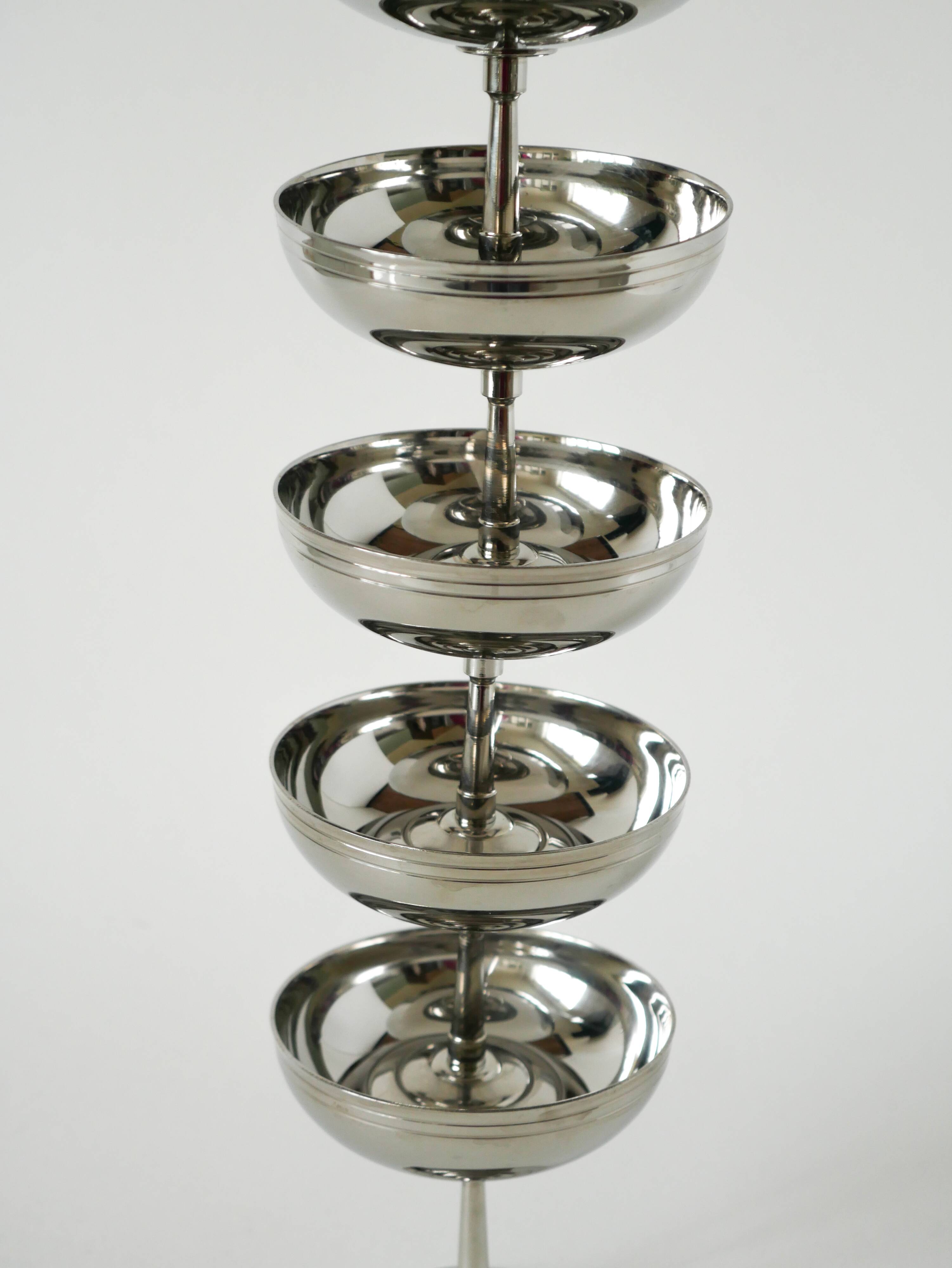 Set of 6 stainless steel bowls with fine feet, Made in France, Design, 1970