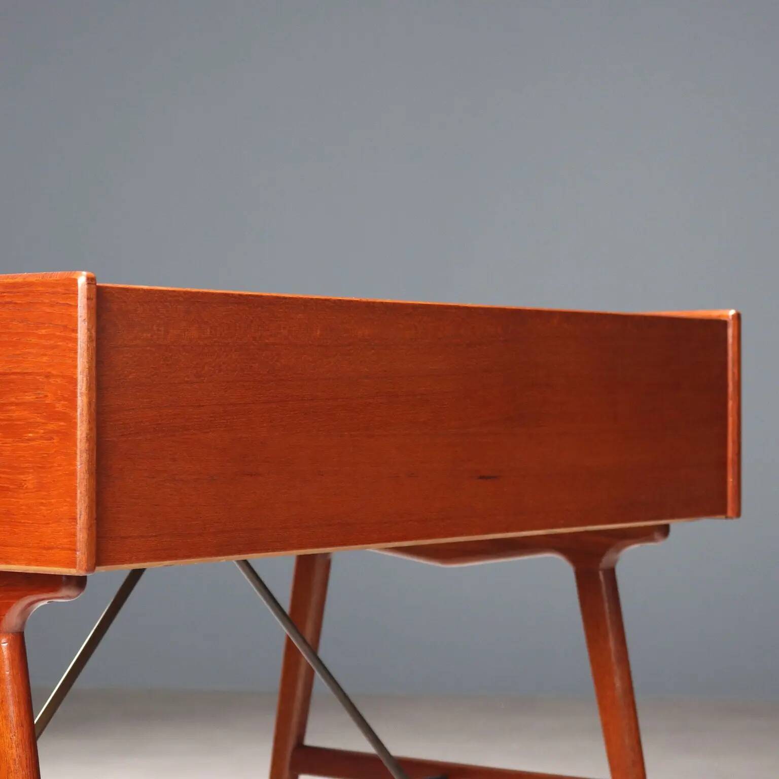 Vintage writing desk design by Svend Åge Madsen and Sigurd Hansen from the 1950s.