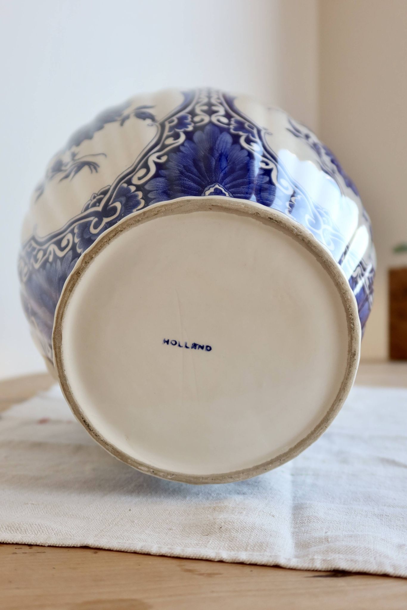 Vintage faience large vase - Blue and white Delft style - Floral decoration
