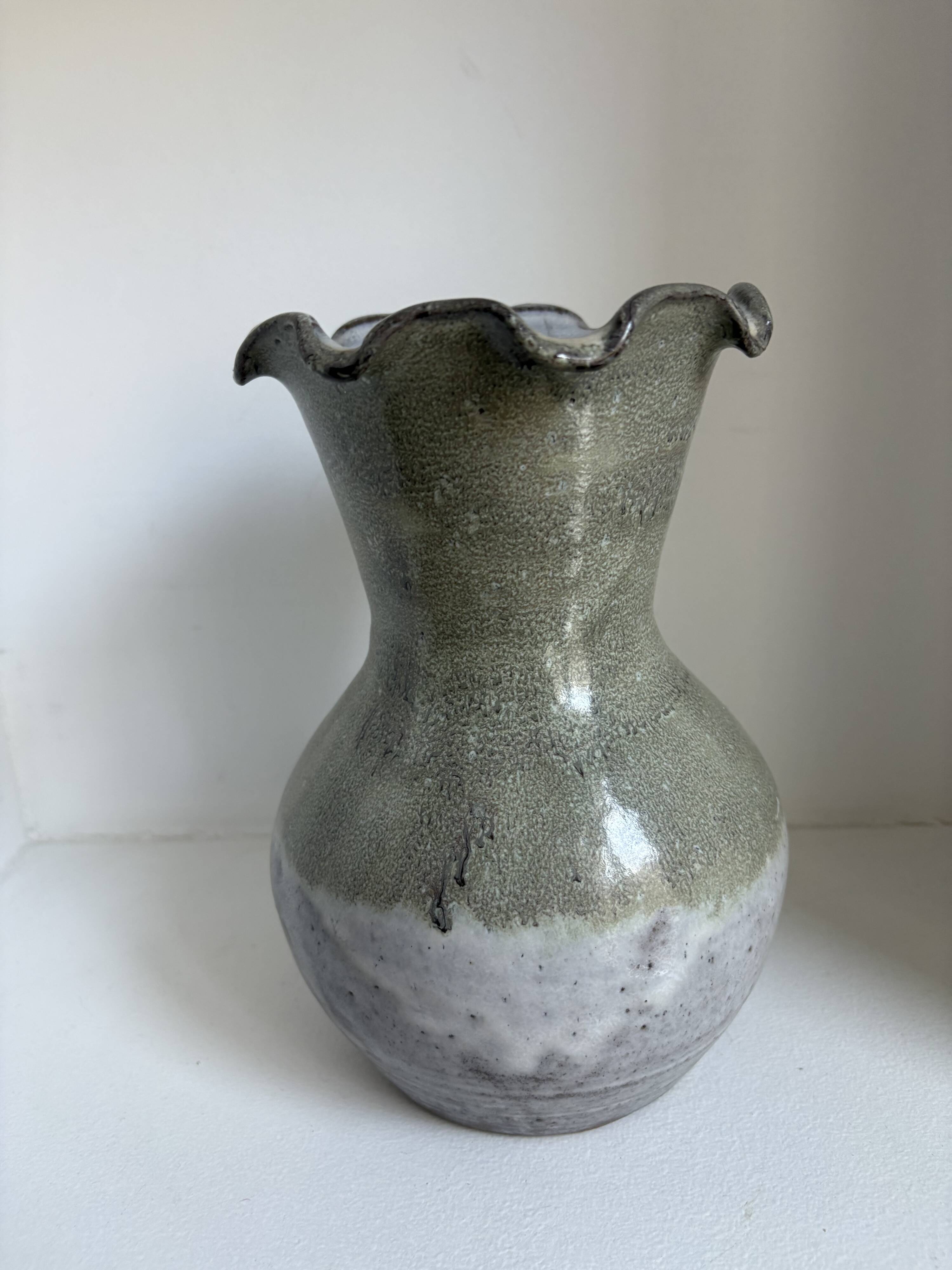 Set of 22 decorative items