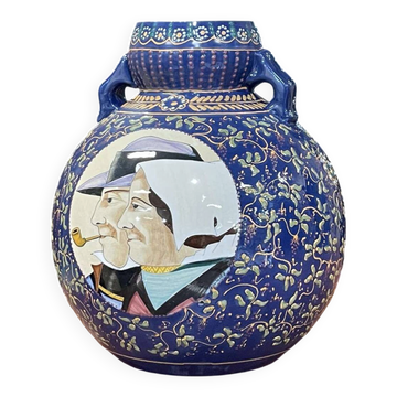 Large round vase in Quimper earthenware from the 1930s.