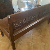 Indonesian low-sided bench