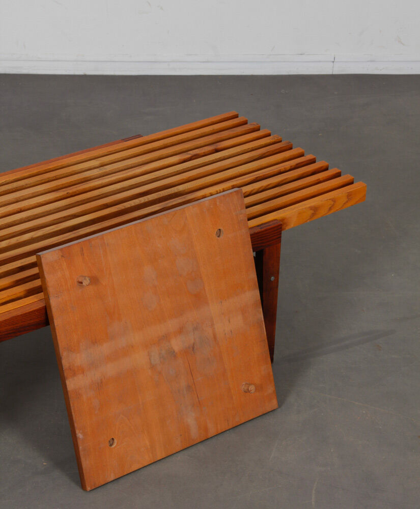 Table basse à lattes par František Mezulanik datant des années 1960