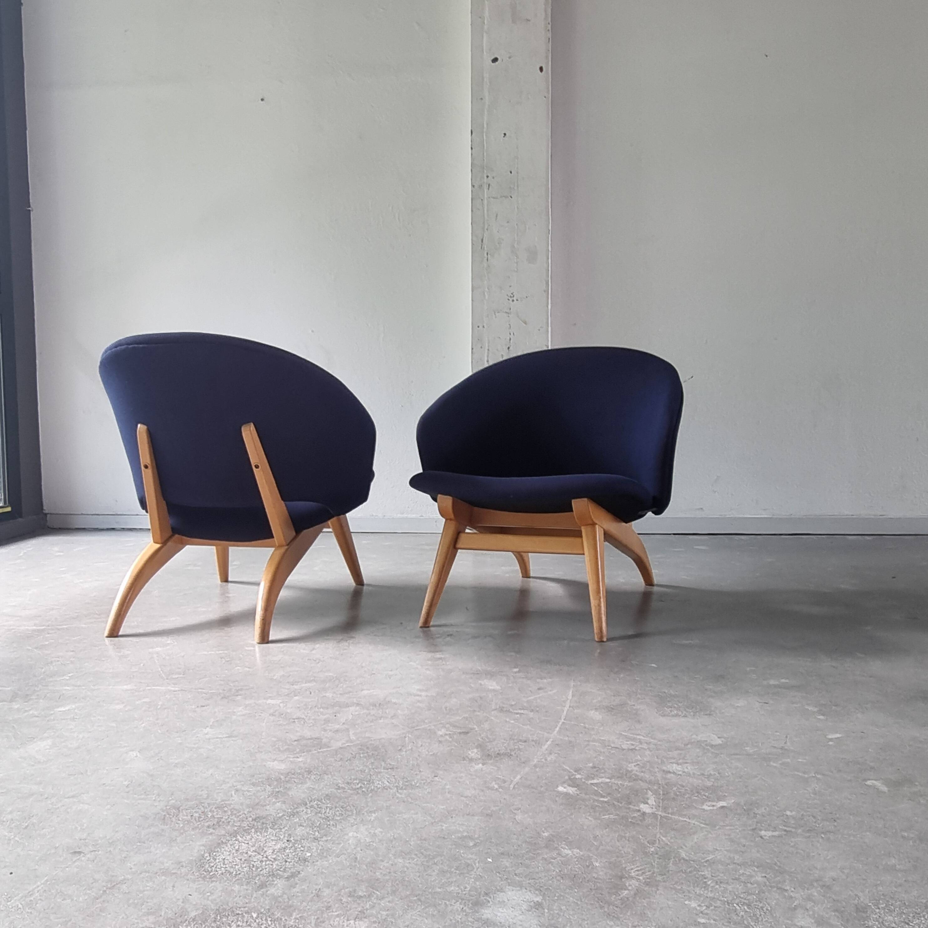 Set of two mid century lounge or cocktail chairs by Theo Ruth for Artifort