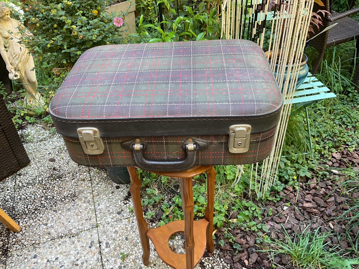 Vintage suitcase 60
