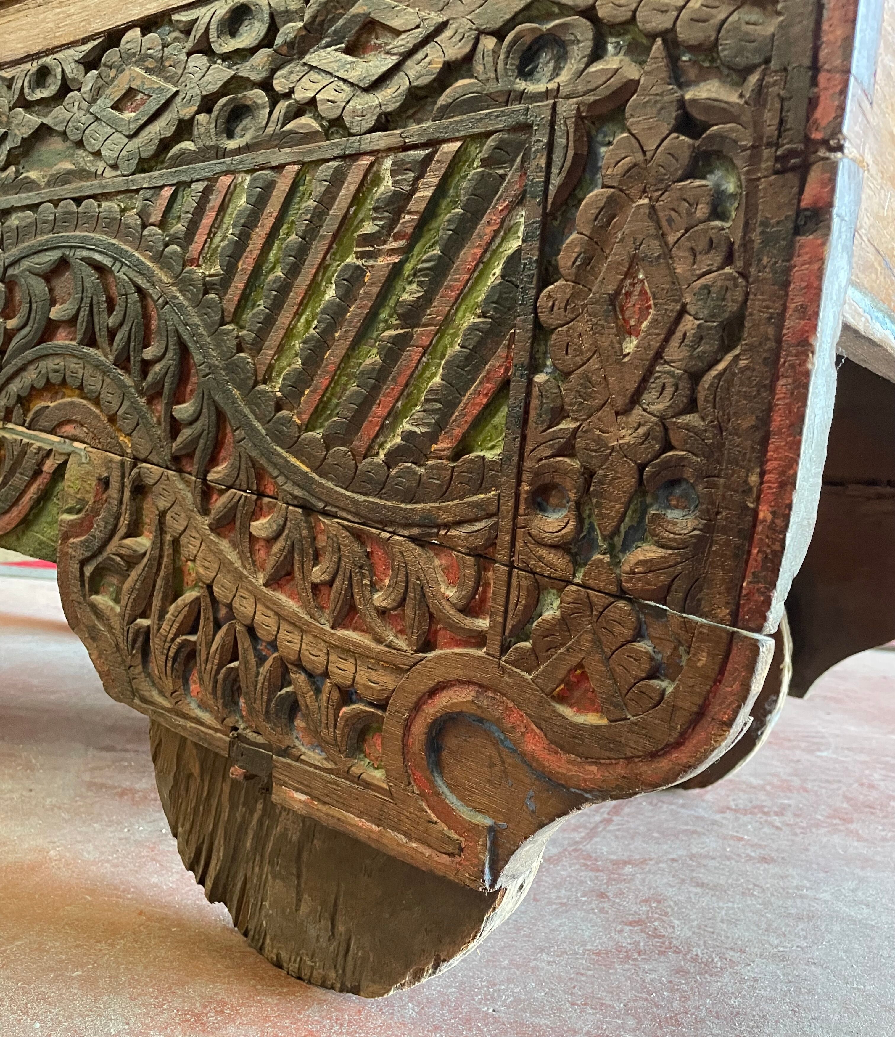 19th century merchant's chest on wheels, Indénosie, Madura island