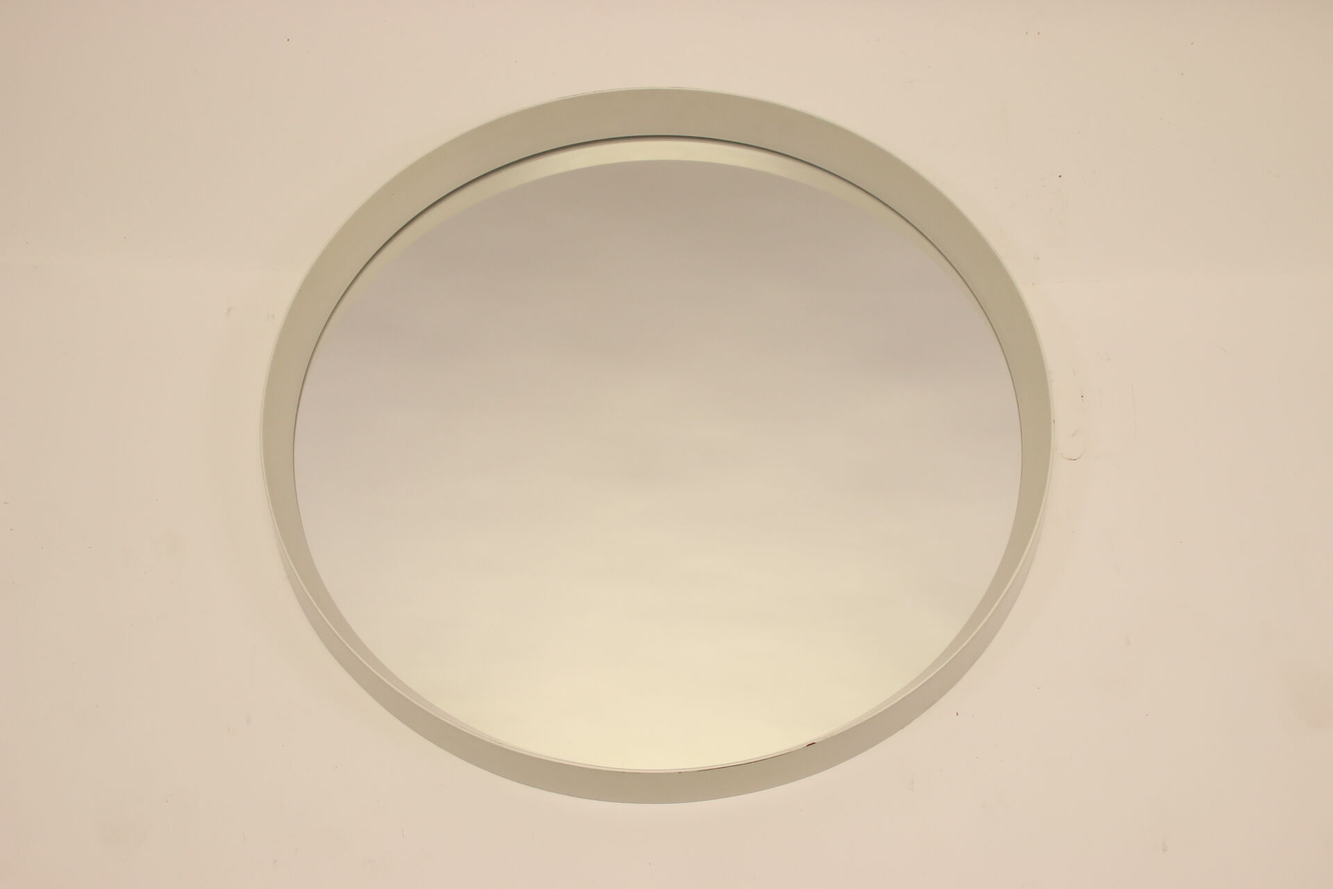 Vintage round white mirror 1960s