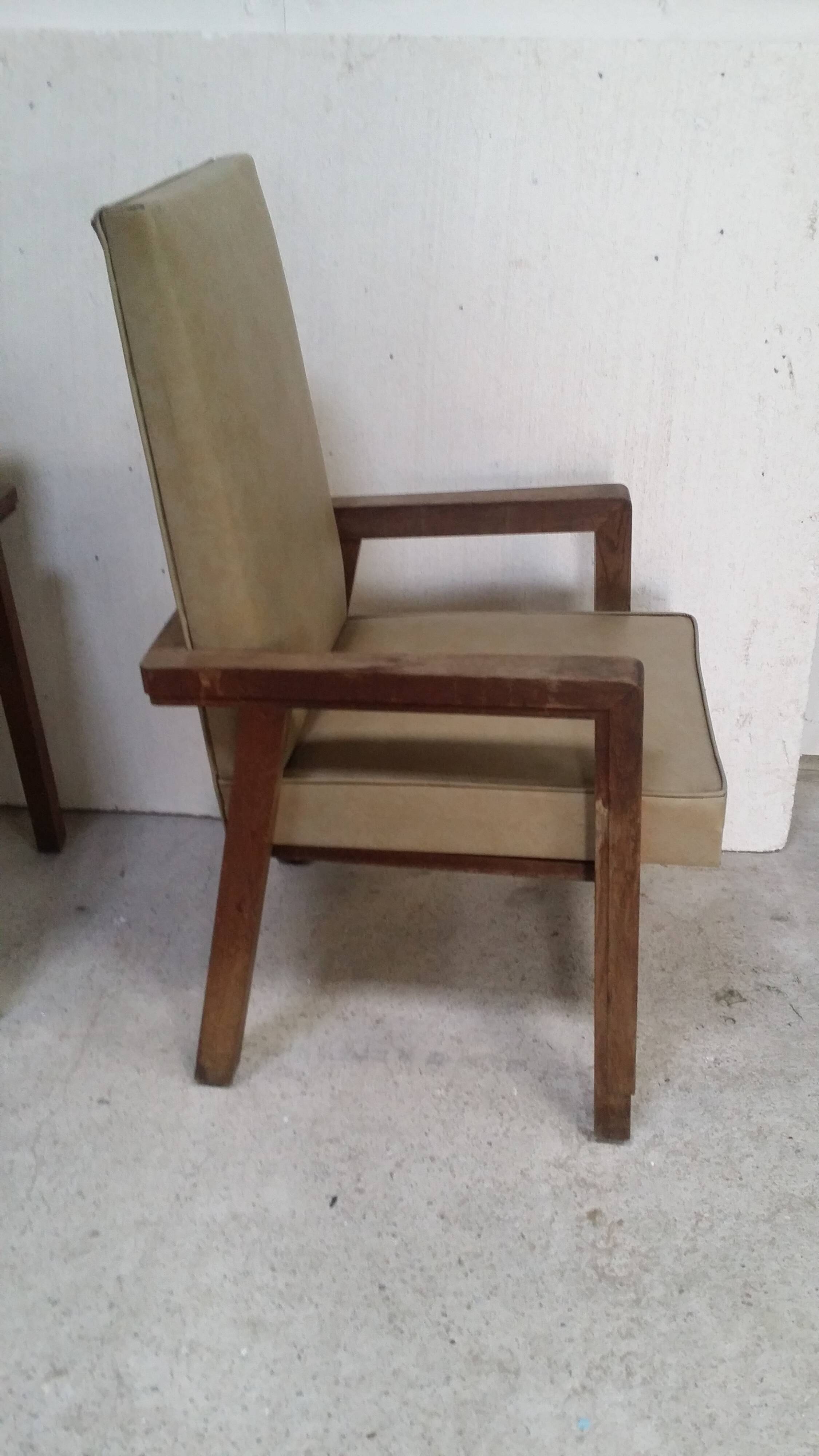 office chair and visitor chairs