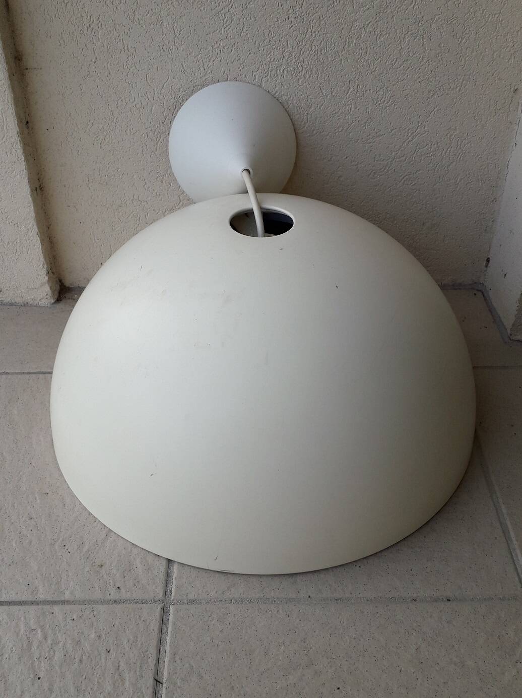 White metal suspension