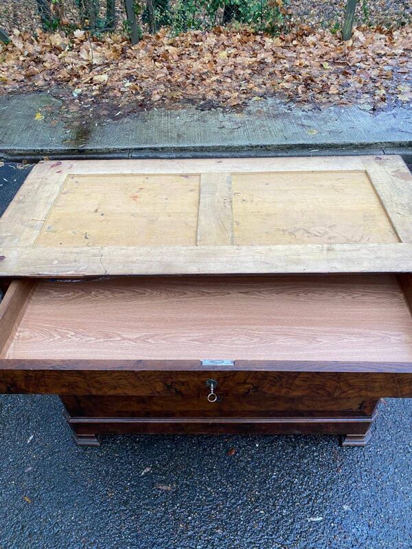Commode vintage Louis Philippe en noyer massif du 19ème