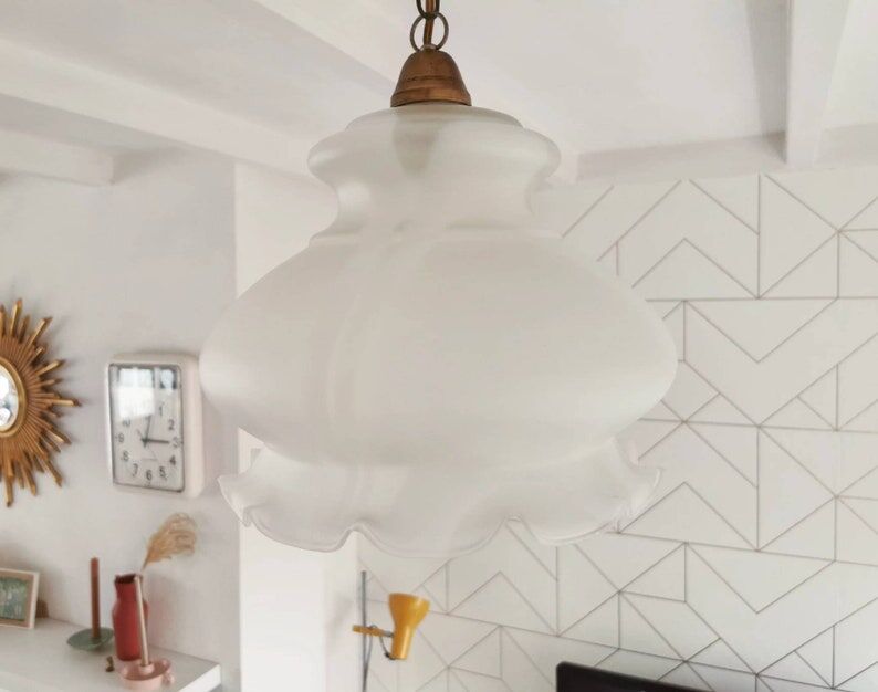 French glass suspension from the 1970s