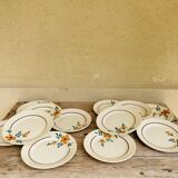 Set of 12 Moulin des Loups flat plates