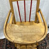 Chaise haute bébé en bois vintage