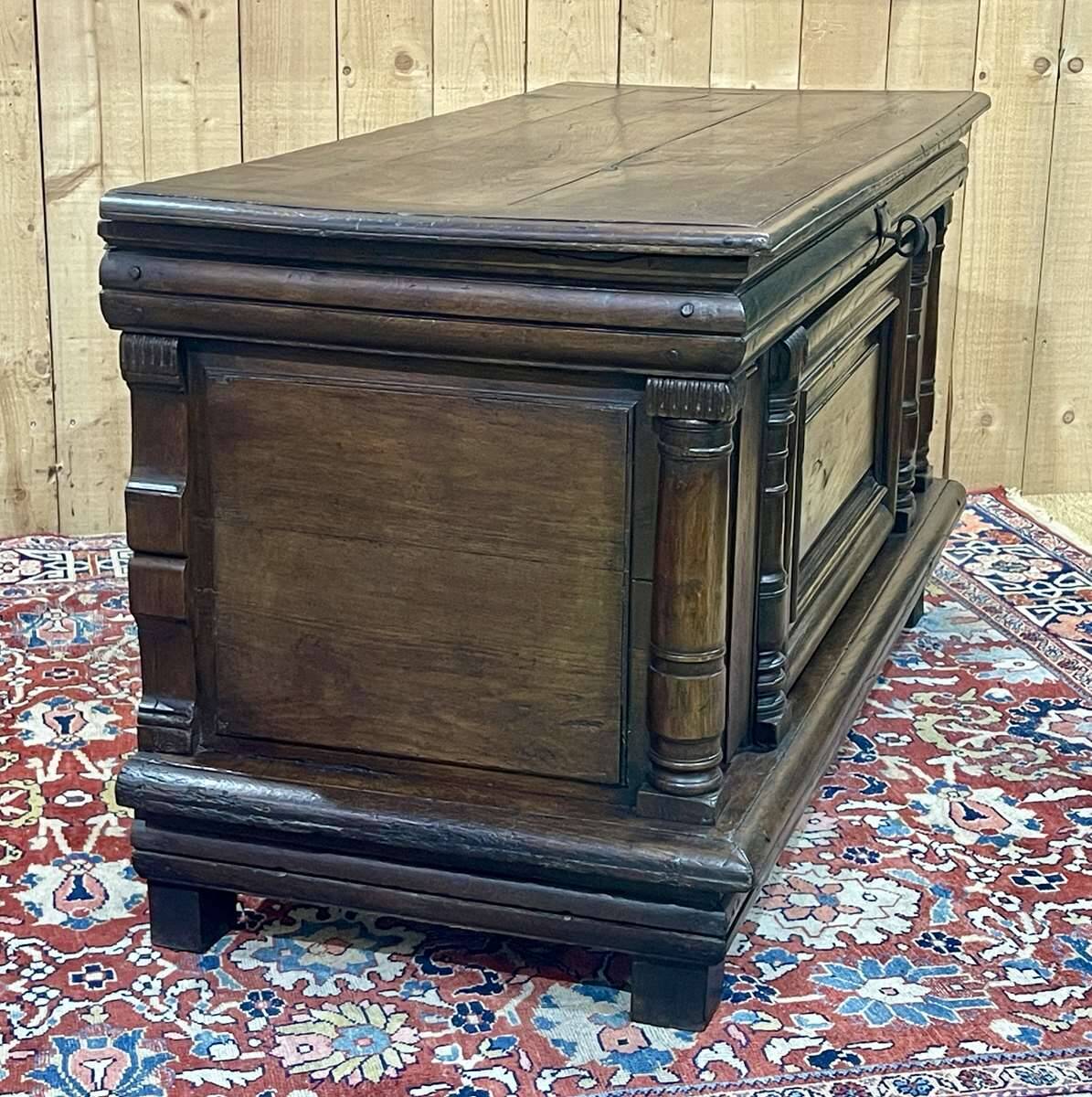 Large 18th century oak chest