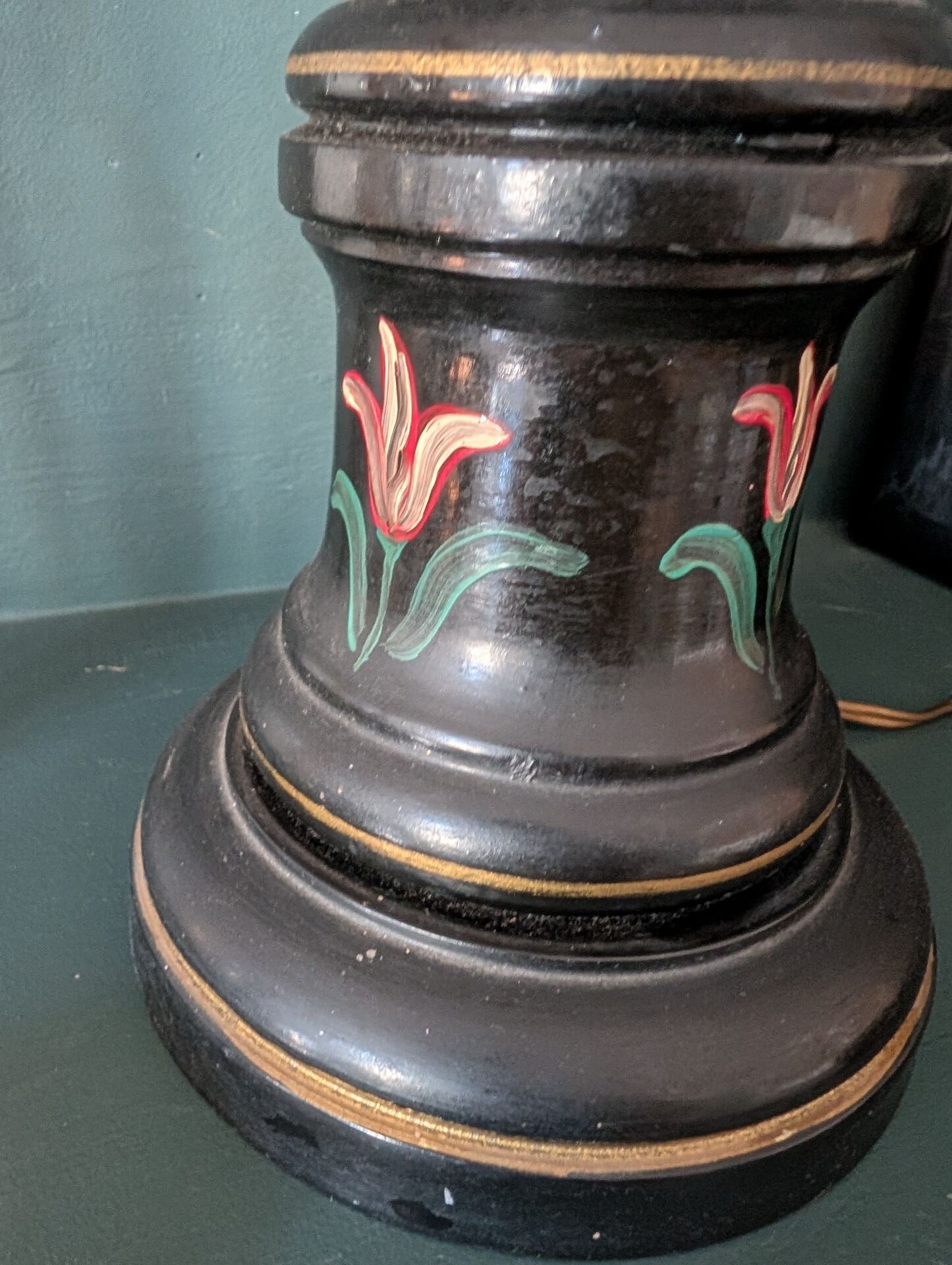 Black turned wooden lamp base – painted floral decoration – 1950s/60s