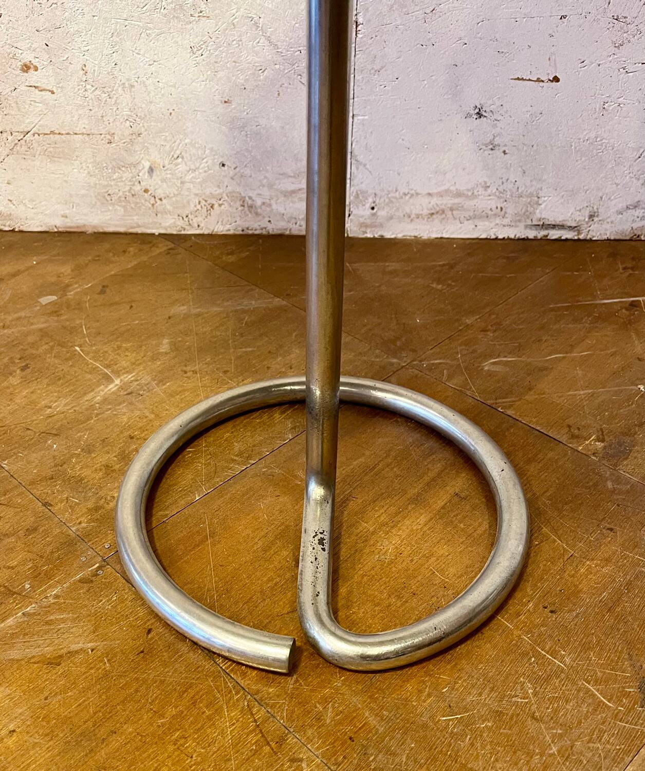 Stablet René Herbst display or side table