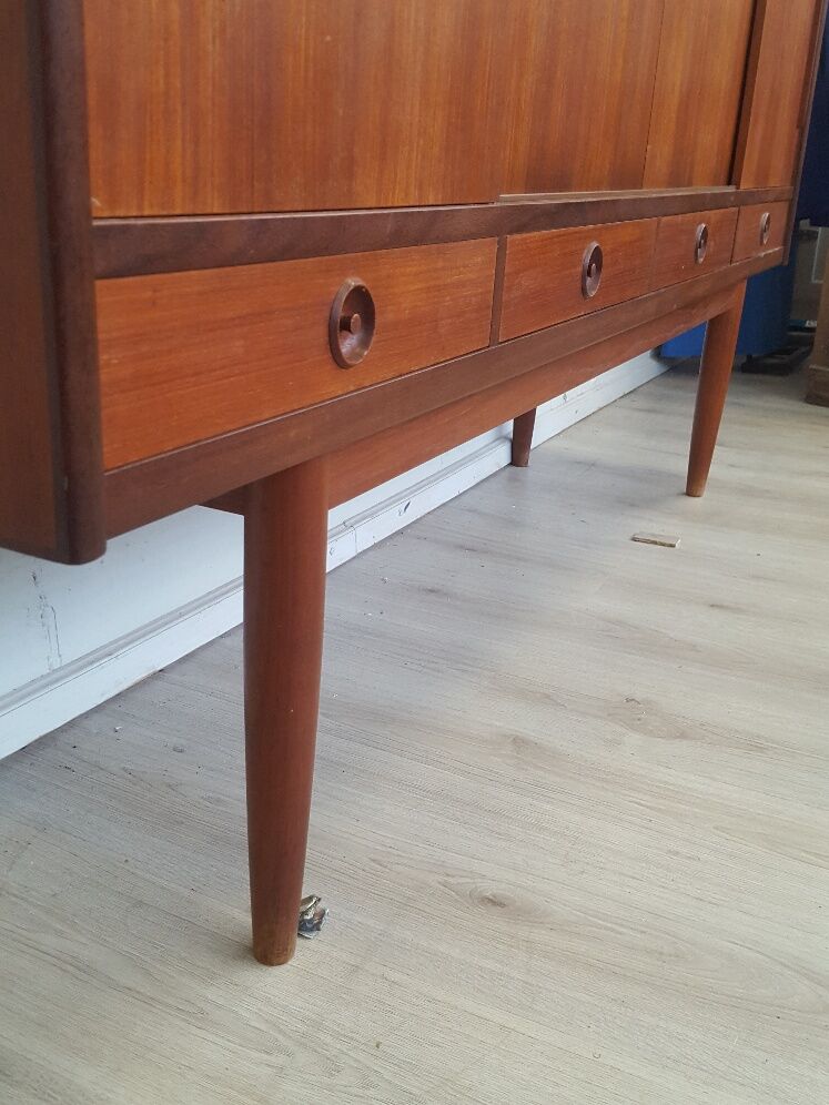 Side board