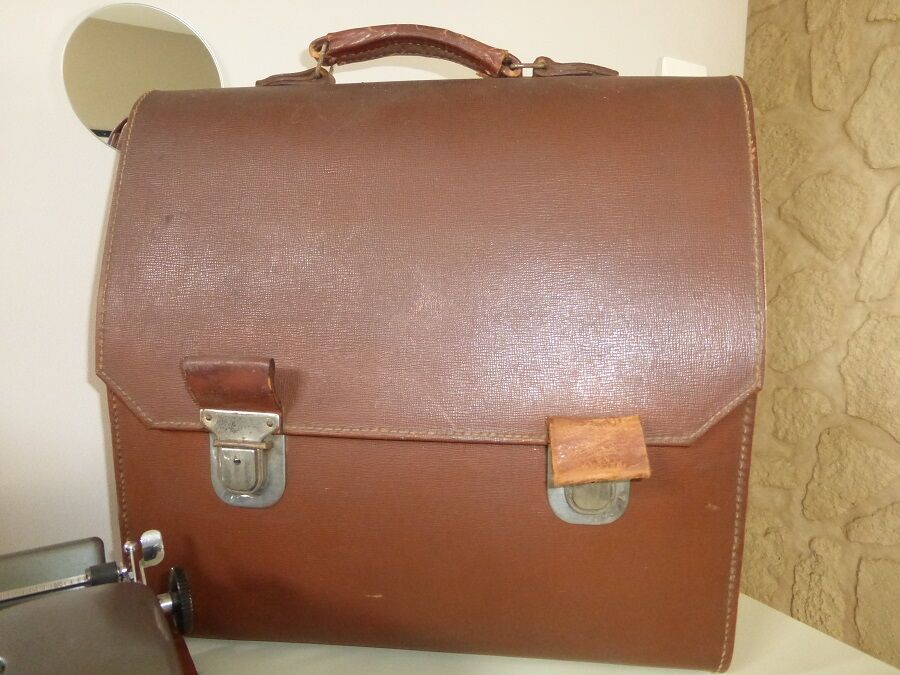 Machine to write portable Japy