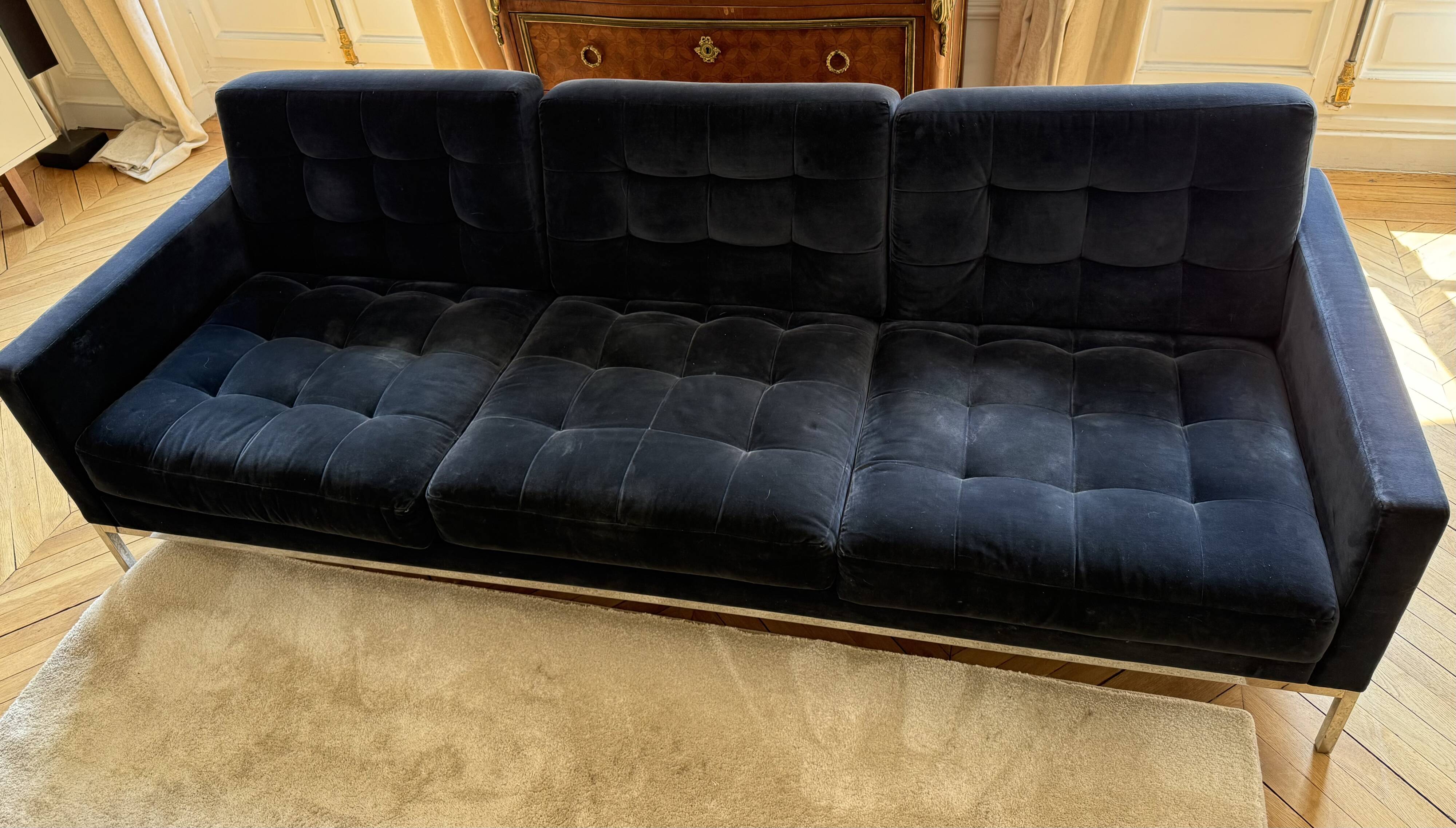 Three-seater sofa Florence Knoll navy blue velvet