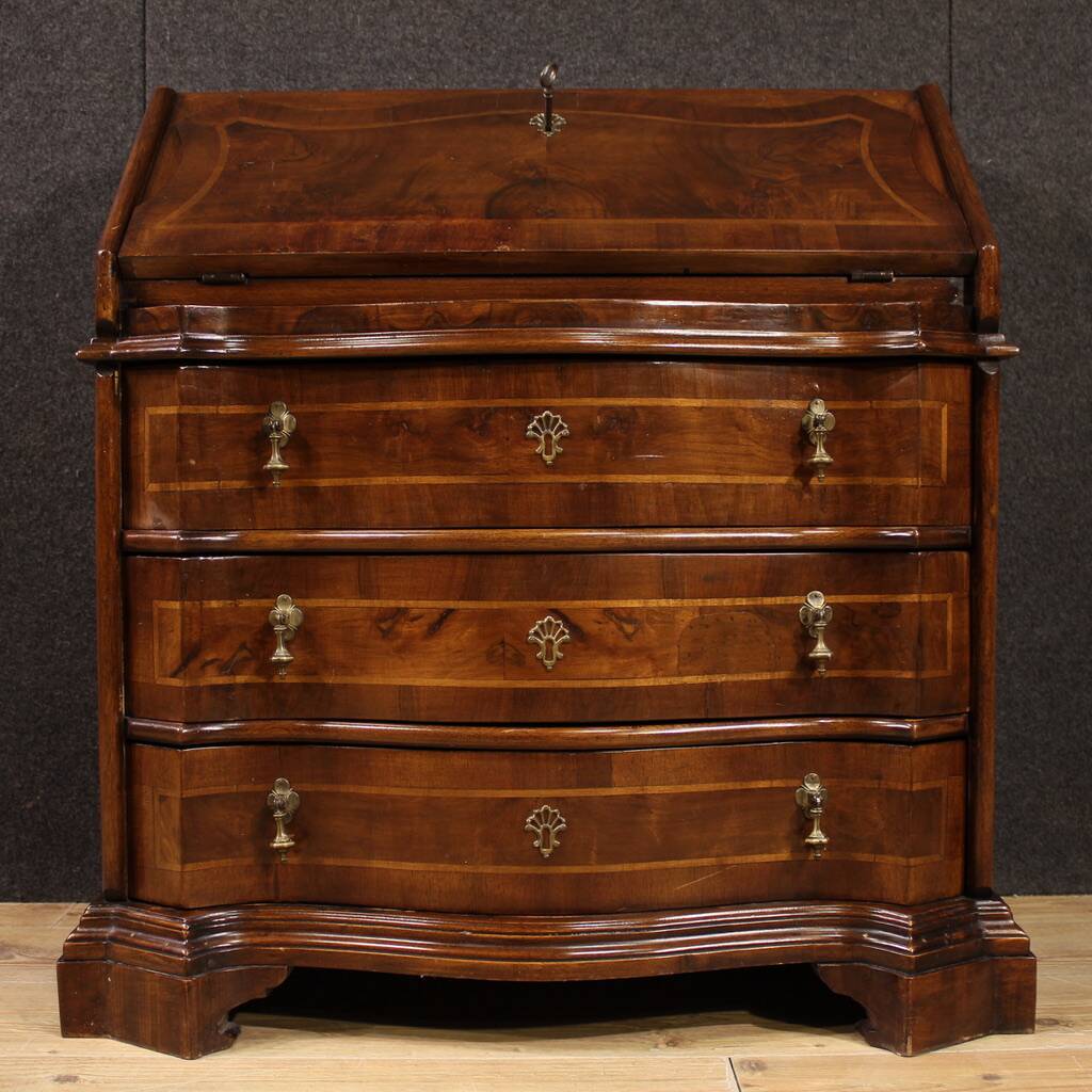 Small Venetian bureau of the 20th century